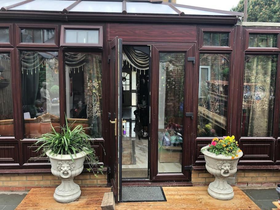 Cheerful 4 Bedroom House With Garden Free Parking 런던 외부 사진
