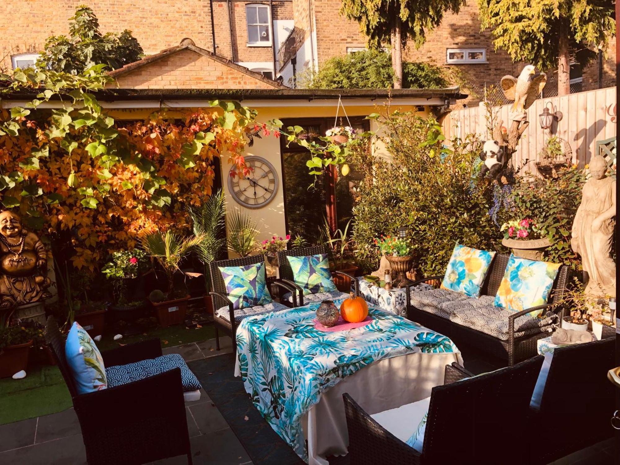 Cheerful 4 Bedroom House With Garden Free Parking 런던 외부 사진